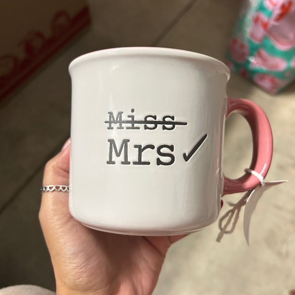Mrs. est 2023 Ceramic Mug with Pink Handle